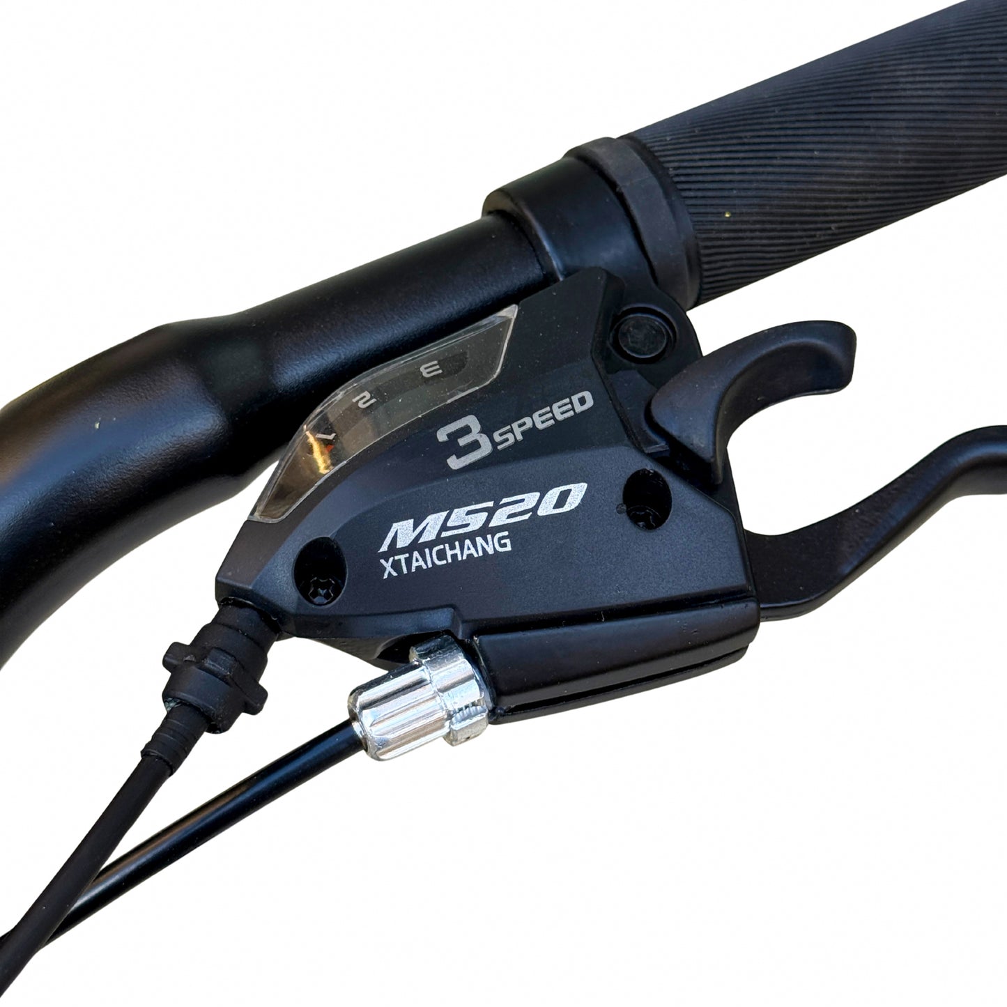 26 Inch Bicycle – 21 Speed, Front Suspension, Disc Brakes, Front Basket & Rear Seat, Quick Release Seat