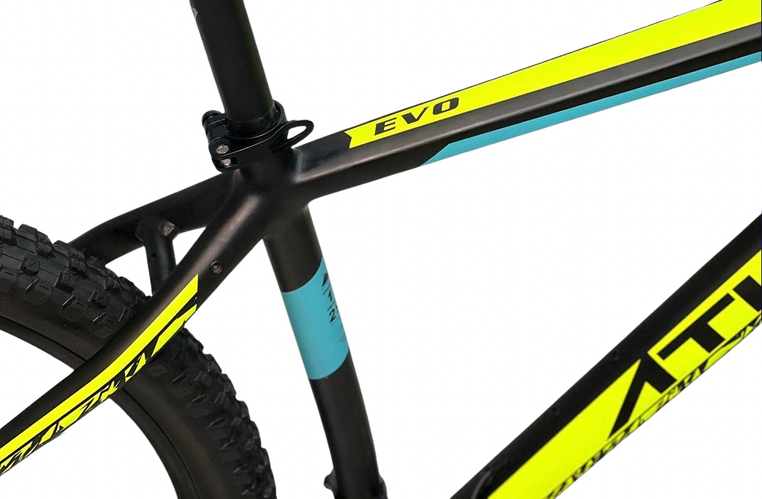 دراجة جبلية احترافية مقاس 29 بوصة - إطار من سبائك الألومنيوم - ناقل حركة شيمانو ديور 20 سرعة - فرامل هيدروليكية - شوكة روك شوكس