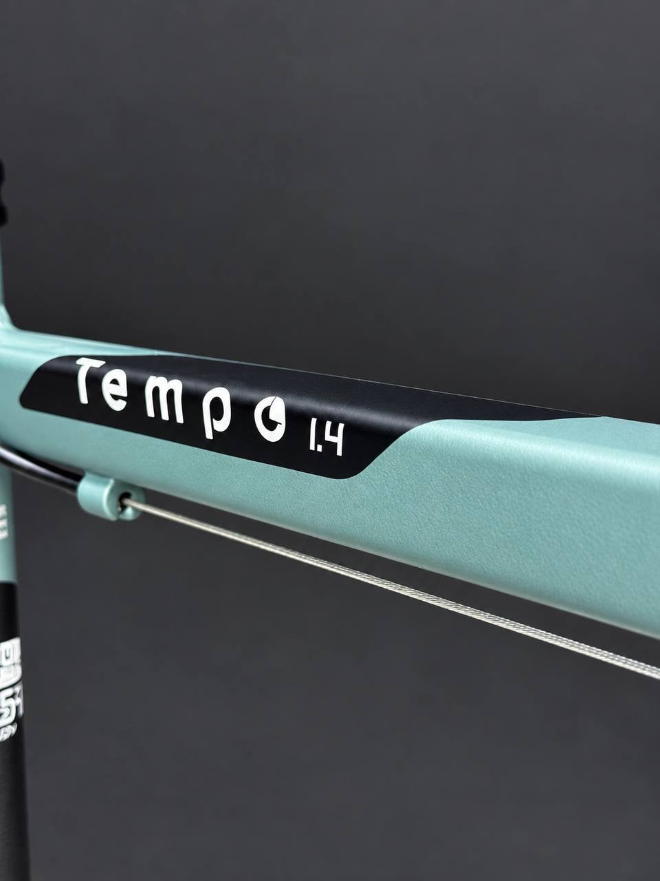 TRINX Tempo 1.4 Road Bike – 700C Aluminum Frame, Shimano 14-Speed