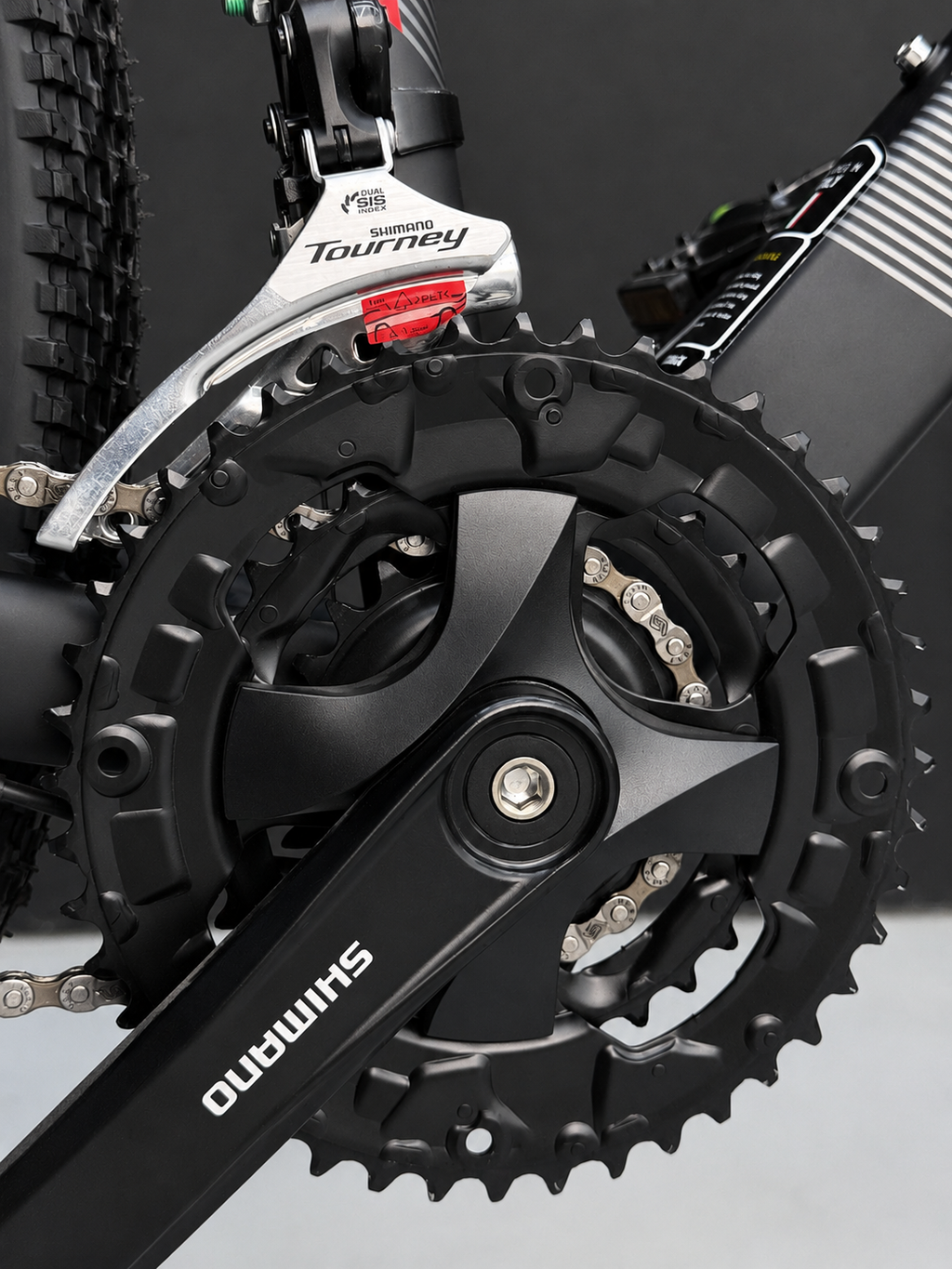 Trinx M500 PRO 29-Inch Mountain Bike – 24-Speed Shimano, 6061 Aluminum Frame, Mechanical Disc Brakes & Lock-Out Front Suspension