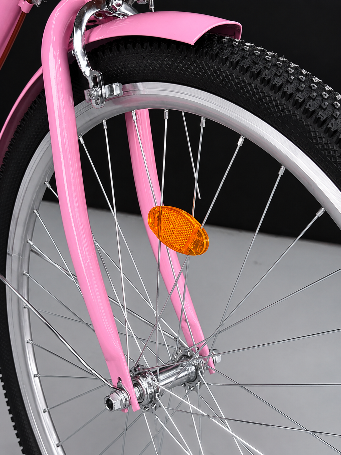 26” Step-Through City Bike – Comfortable Low-Step Frame with Front Basket & Padded Rear Seat – Suitable for Heights 150–180 cm