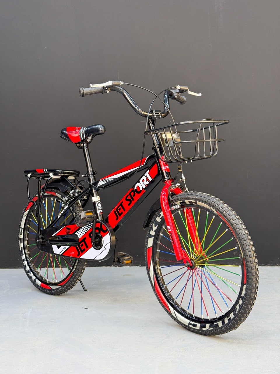 Kids' bike, sizes 12 - 16 - 20, suitable for ages 2 to 10 years, durable high-quality frame, front basket, bell, quick-release padded seat, front and rear mudguards