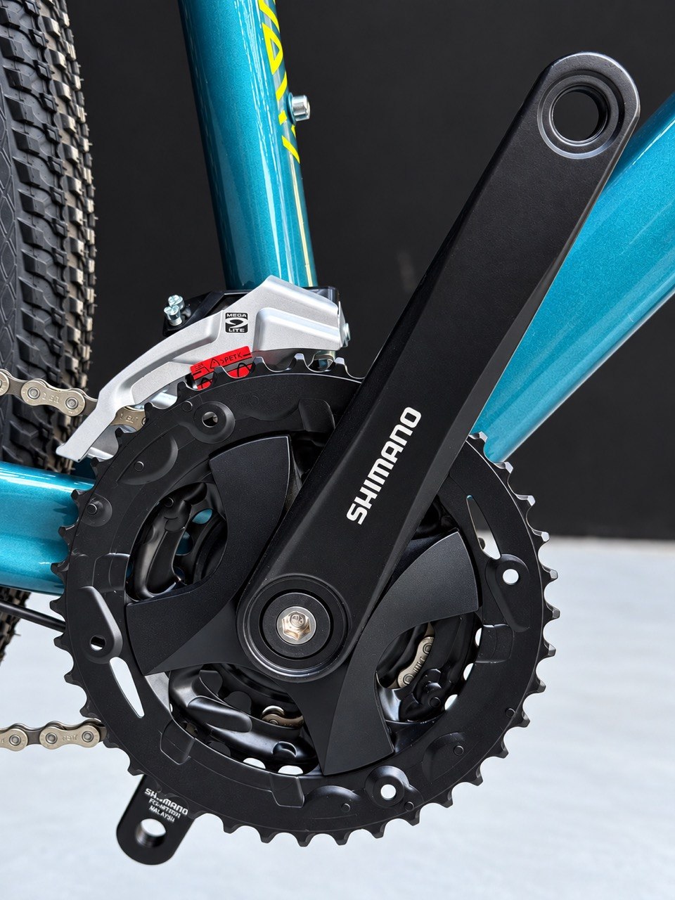 Atum Alpha 29 Mountain Bike – Aluminum Frame, 27-Speed Shimano, Hydraulic Disc Brakes