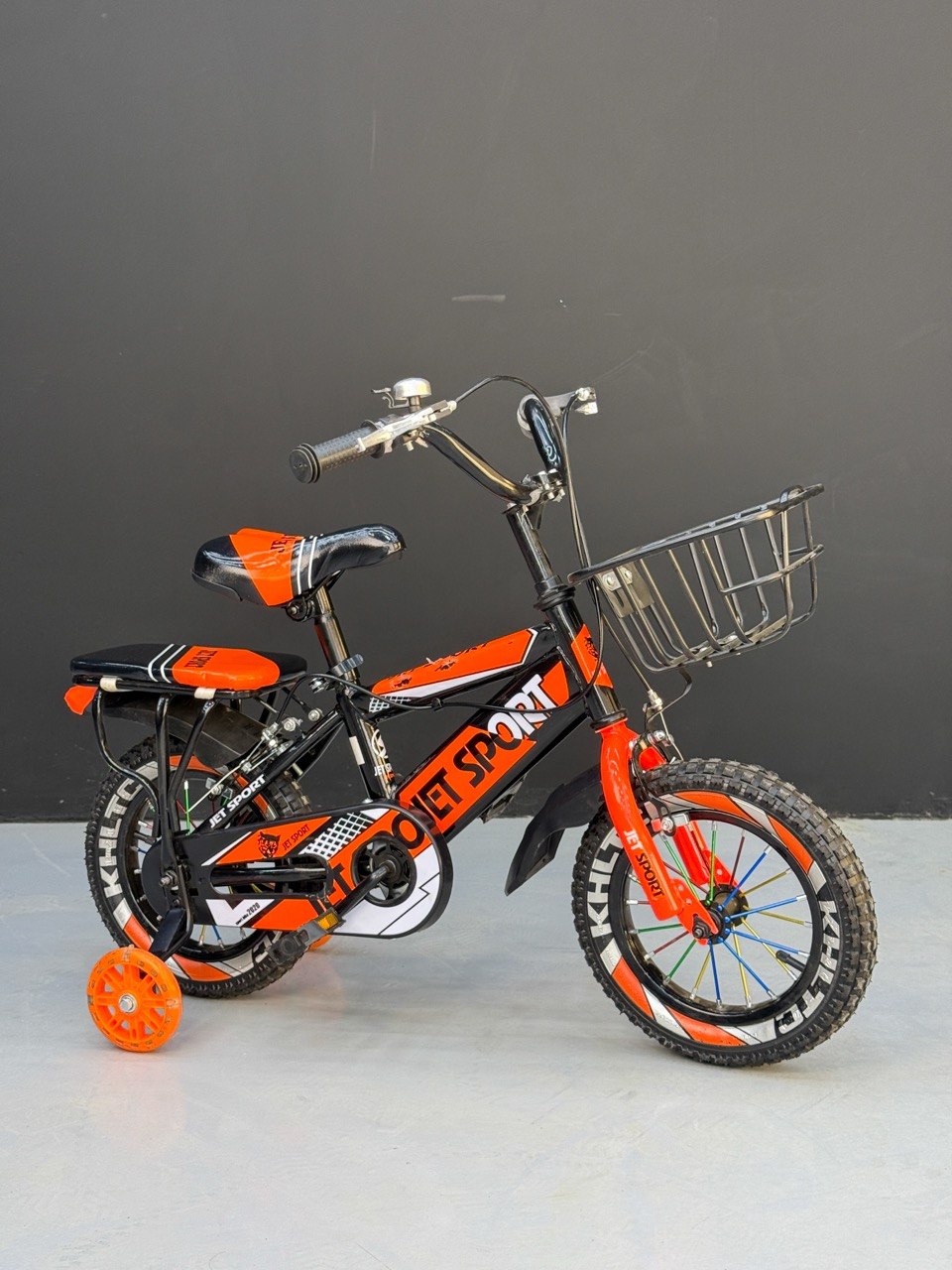 Kids' bike, sizes 12 - 16 - 20, suitable for ages 2 to 10 years, durable high-quality frame, front basket, bell, quick-release padded seat, front and rear mudguards