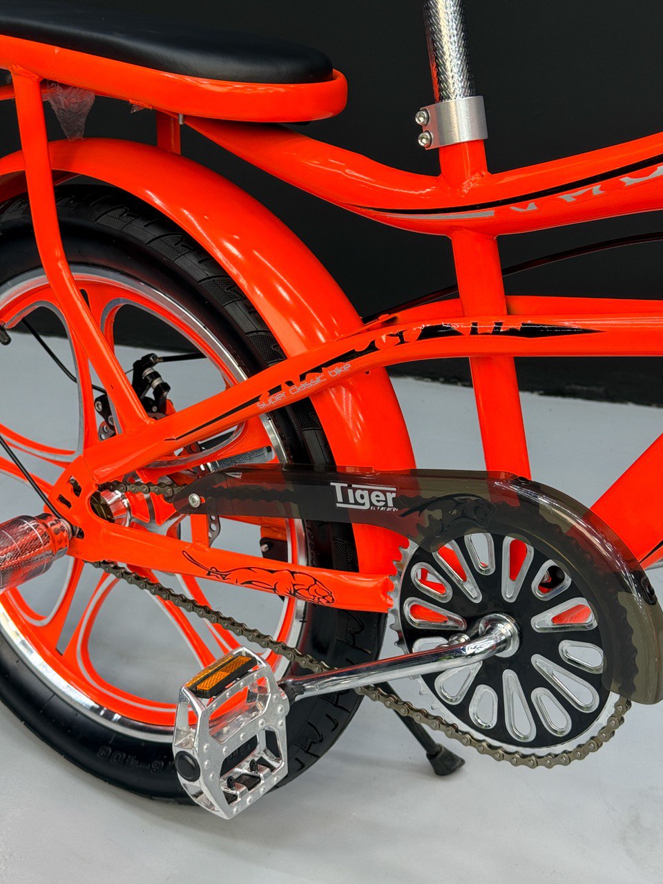 BMX Bike 20” – Strong Frame – Sport Rims – Front Basket – Rear Seat – Wide Tires Orange