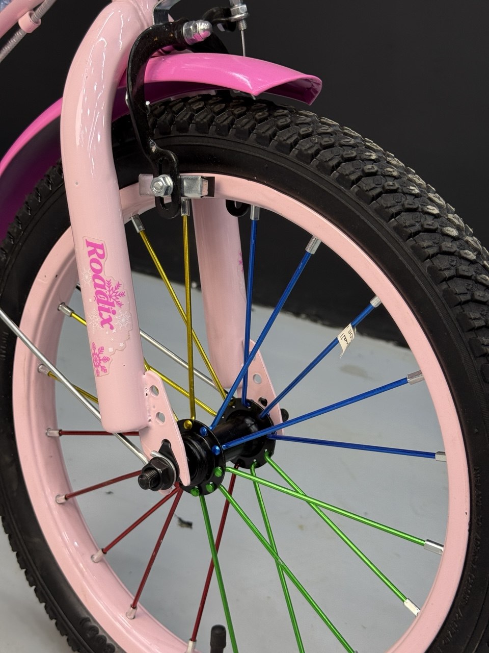 16-Inch Girls’ Bicycle for Ages 4–7, High-Quality Kids Bike with Front Basket, Rear Seat, Light-Up Training Wheels, Comfortable Quick-Release Seat & Durable Tires
