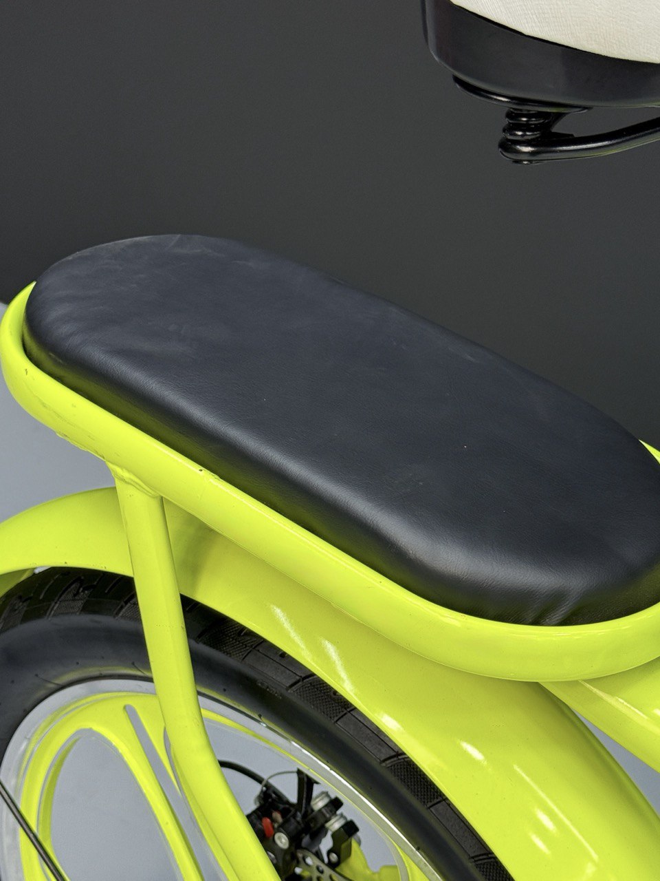 BMX Bike 20” – Strong Frame – Sport Rims – Front Basket – Rear Seat – Wide Tires Lime Green