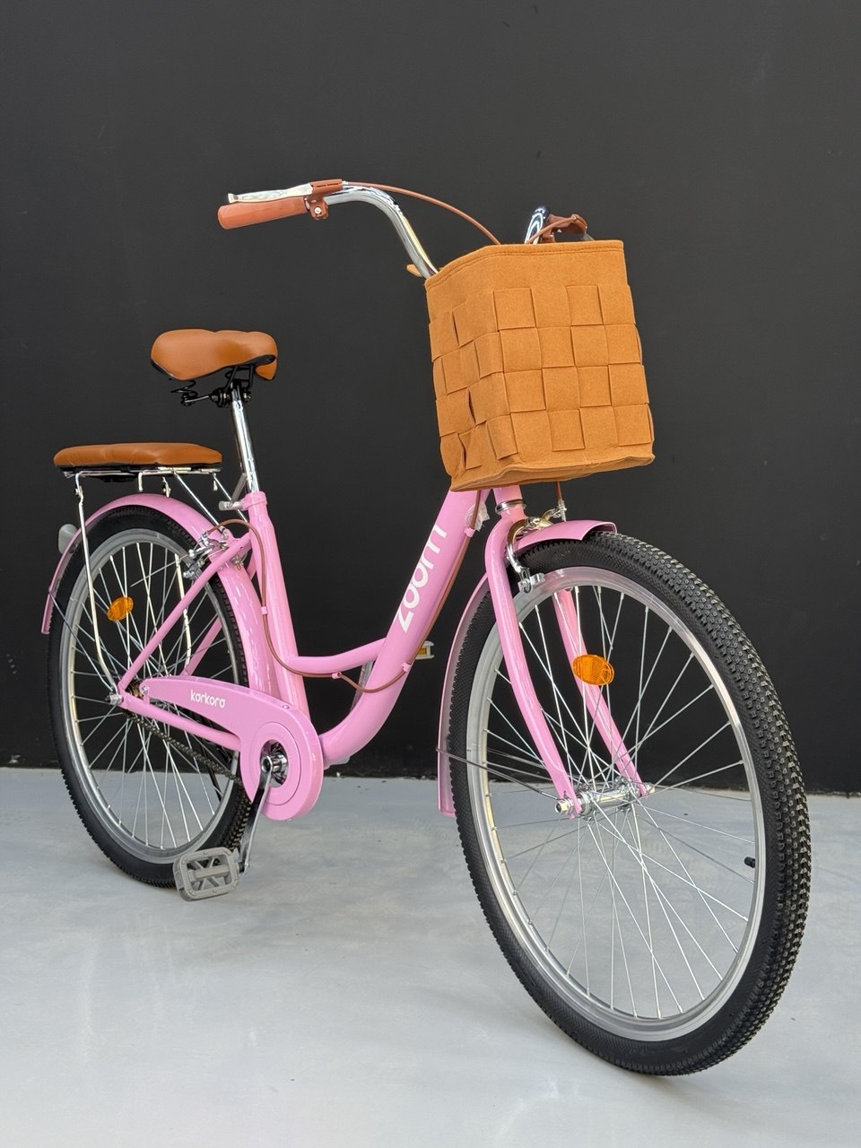 26” Step-Through City Bike – Comfortable Low-Step Frame with Front Basket & Padded Rear Seat – Suitable for Heights 150–180 cm