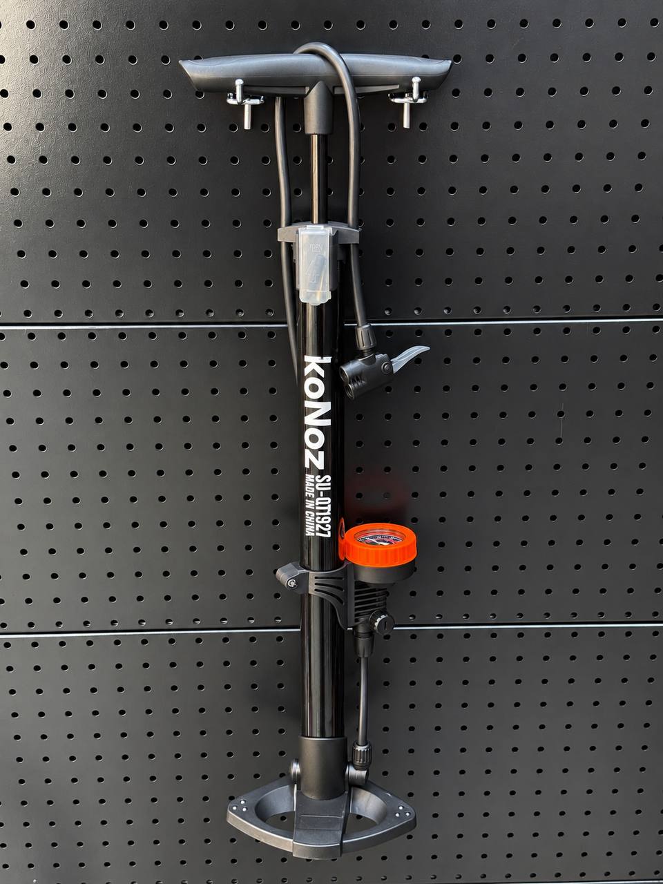 Large bicycle pump with a gauge