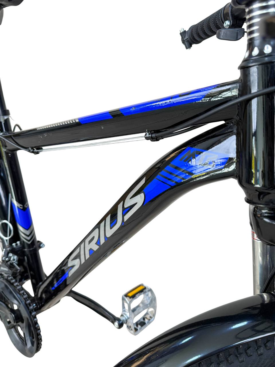 26-Inch Multi-Purpose Bicycle with Front Basket & 21-Speed Gears