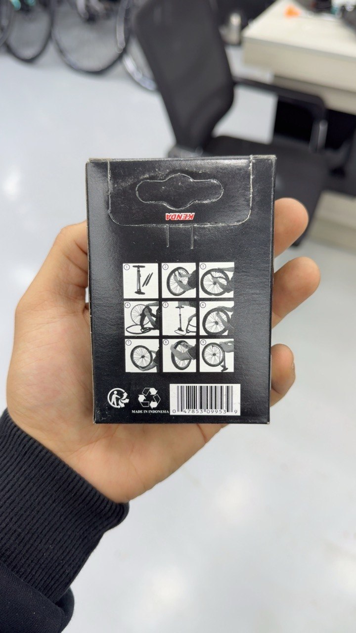 أنبوب داخلي لإطارات الدراجات من KENDA مقاس 700×23/25C مع بلف بريستا (F/V) بطول 80 مم – صُنع في إندونيسيا