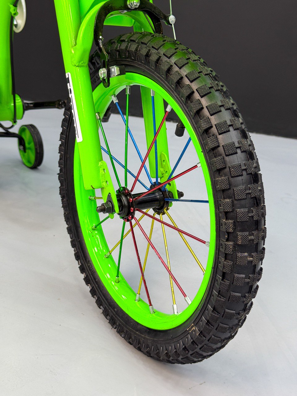 16-Inch Sporty Motorcycle-Style Bicycle for Ages 4-6 Years GREEN