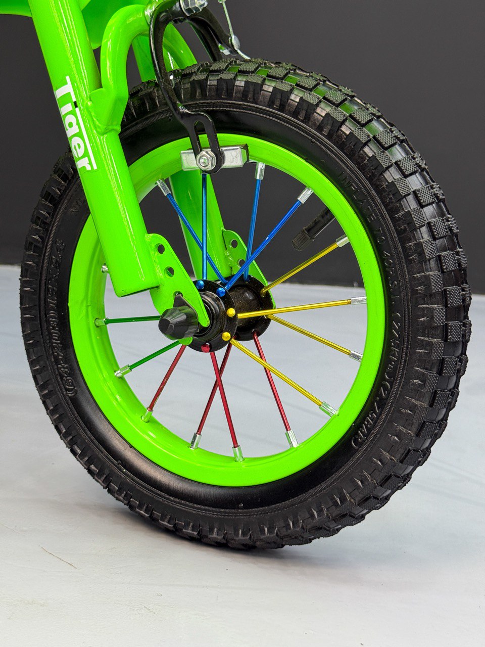 12-Inch Sporty Motorcycle-Style Bicycle for Ages 2-4 Years Green