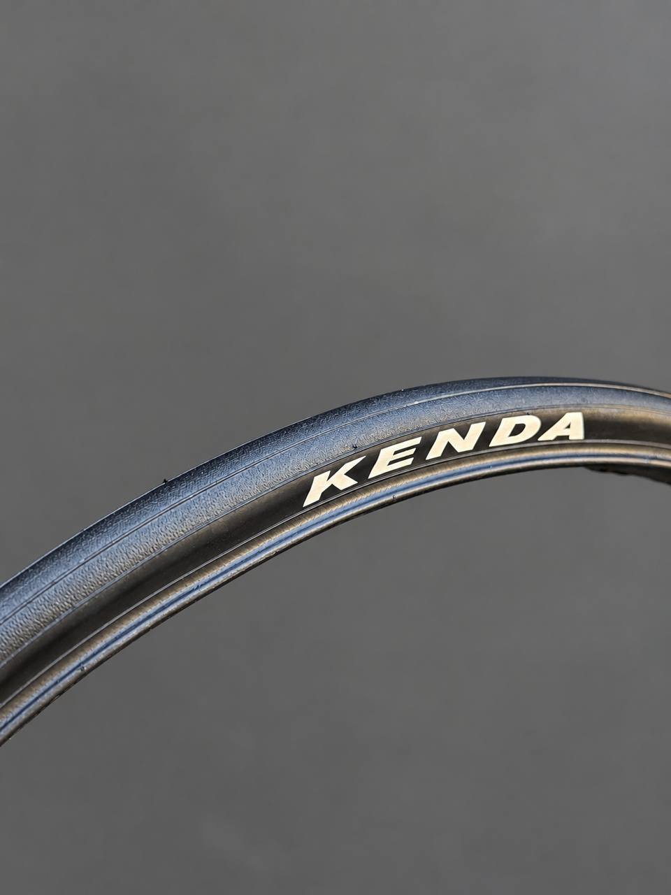 Kenda K1092 Original Road Bike Tire 700×25C – Folding Racing Tire