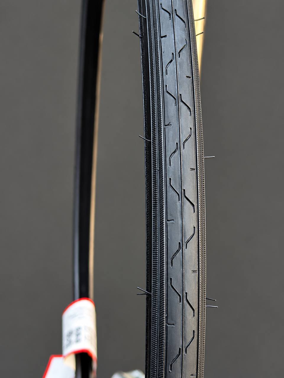 KENDA K153 Bicycle Tire 700×23C – Made in Indonesia