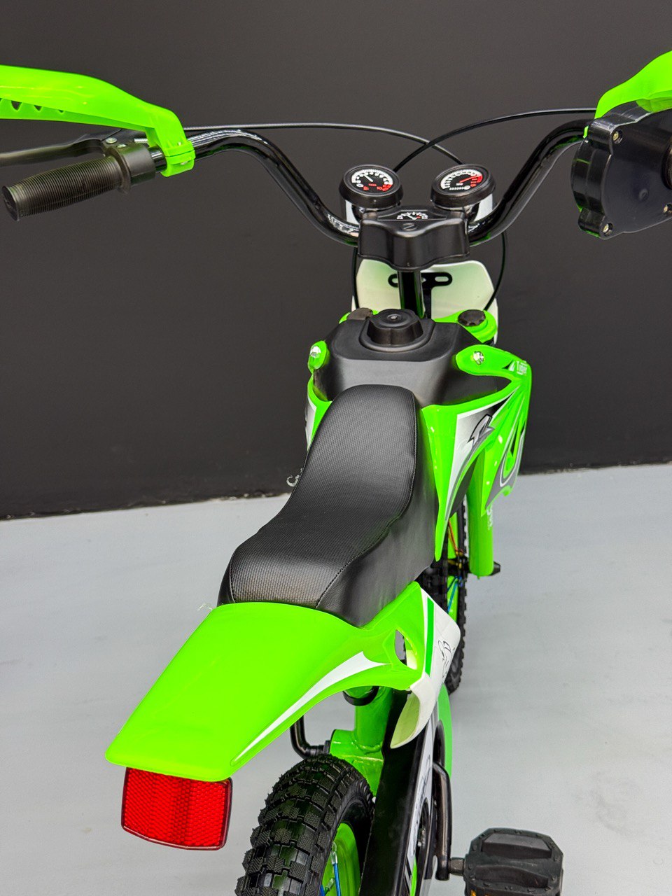 12-Inch Sporty Motorcycle-Style Bicycle for Ages 2-4 Years Green