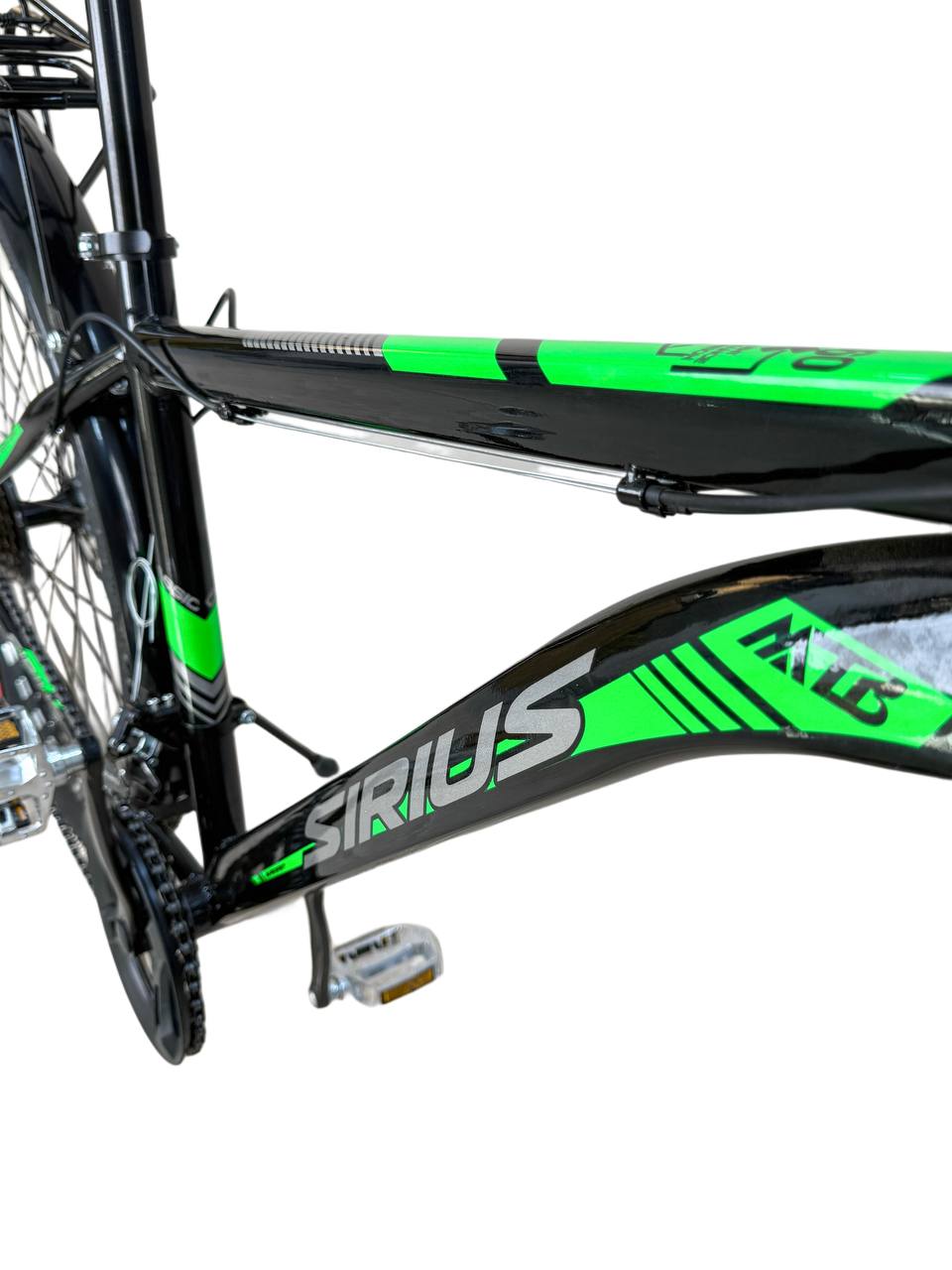 26-Inch Multi-Purpose Bicycle with Front Basket & 21-Speed Gears